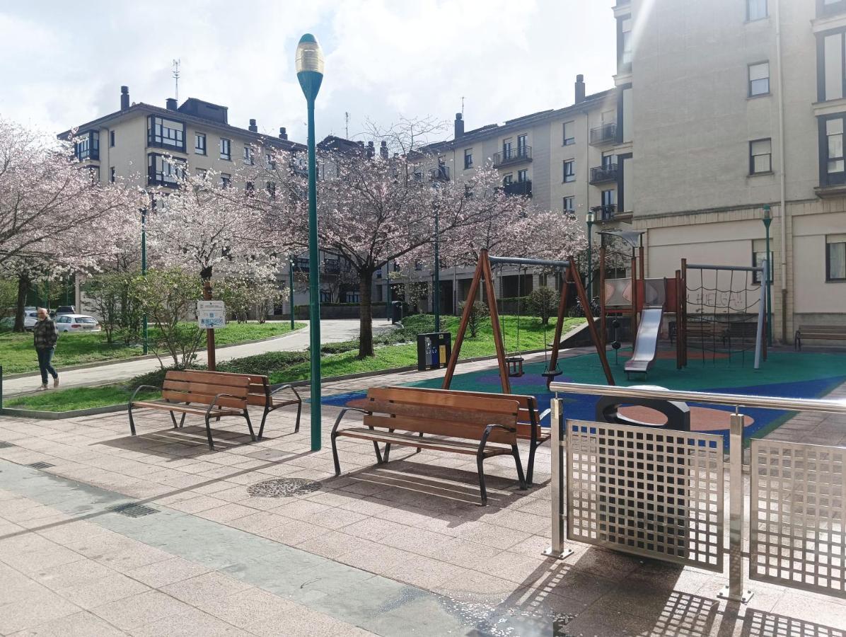 La Casa De Helen San Sebastian Apartment Lasarte Oria Екстериор снимка
